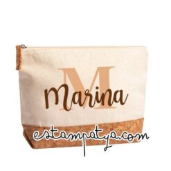 Neceser personalizado con nombre e inicial para invitados