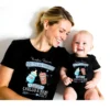 Camisetas "nuestro primer día de la madre café" azul y negras